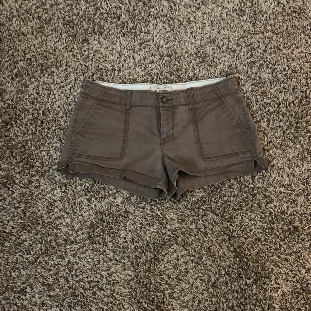 Old navy women's brown shorts.